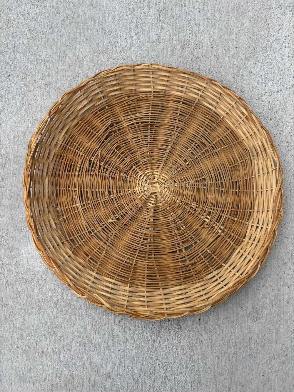 Vintage Woven Wicker Paper Plate Holder Boho Basket Charger Wall Art Single